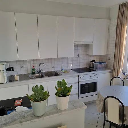 Cosy 3 Bedroom Near The T112 Daire Oostende